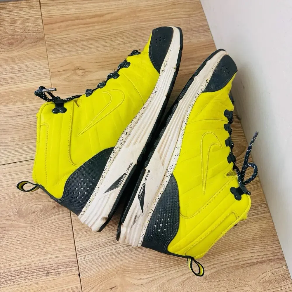 Nike ACG Lunar MacLeay boots bright yellow Men’s Size 10.5